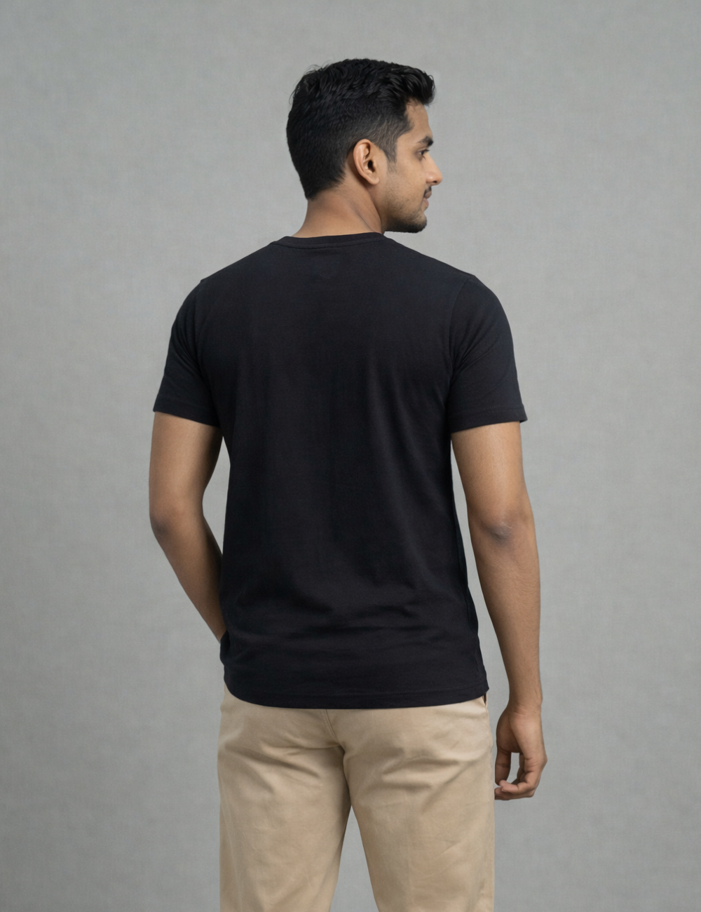Black Round-Neck T-Shirt 100% Cotton – Everyday Essential